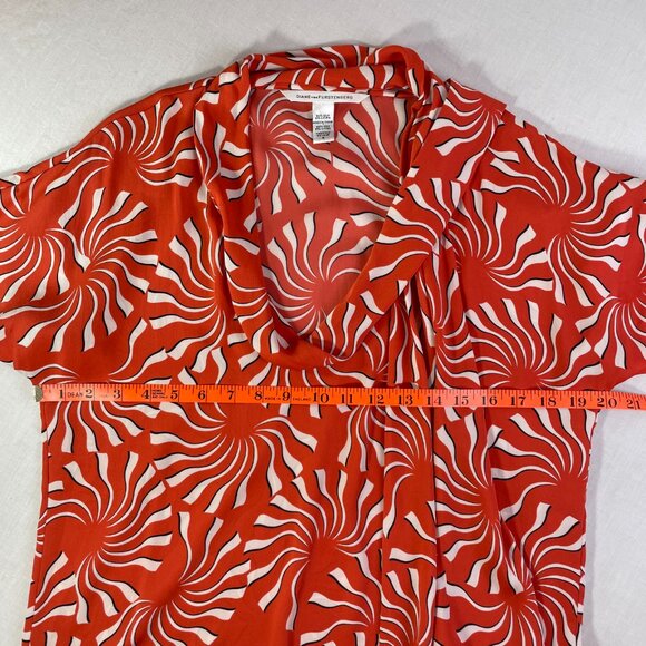 Diane Von Furstenburg Size 8 Dione Silk Stretch Drape Blouse Coral Short Sleeves - Picture 10 of 14